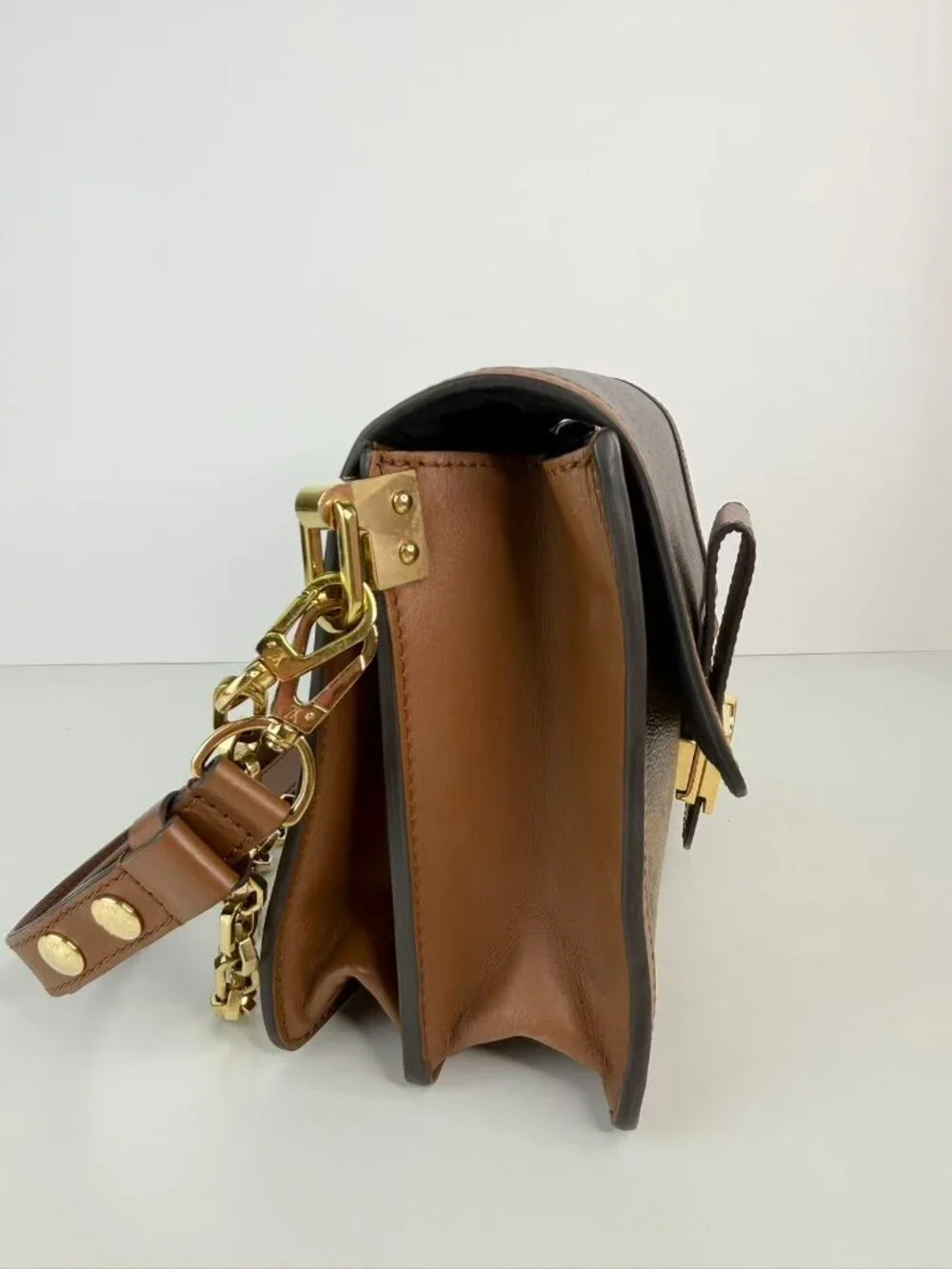 Louis Vuitton very good